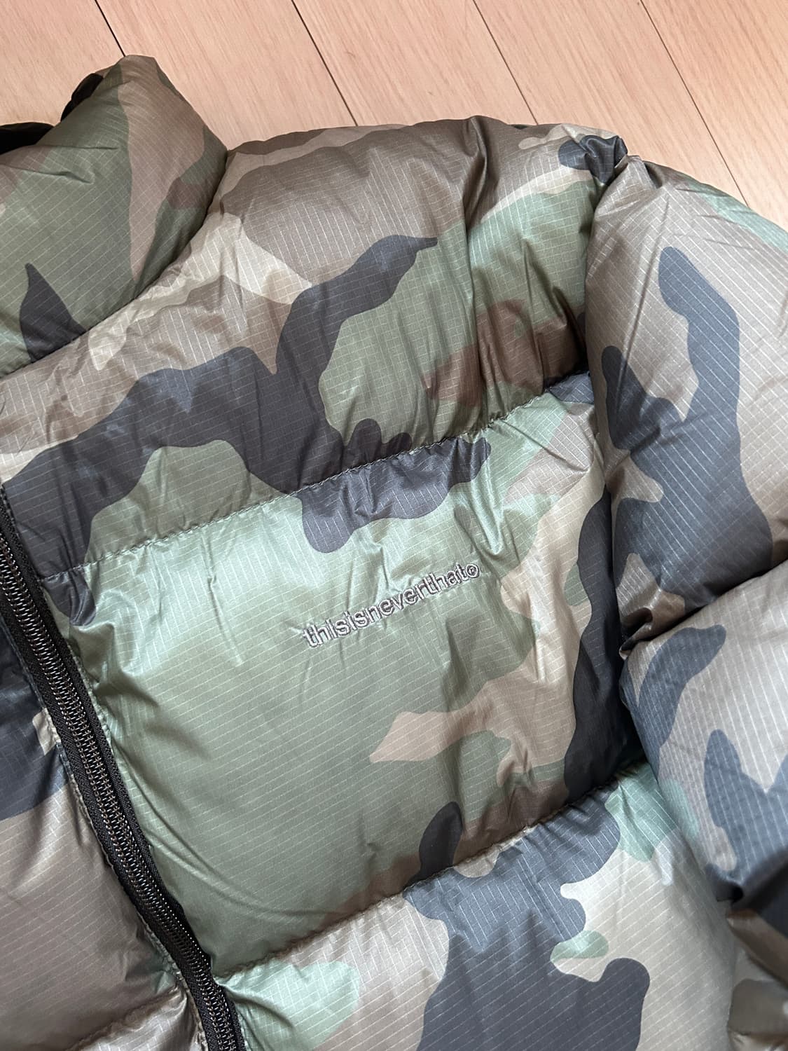 [L] 디스이즈네버댓 리버시블 카모 다운 상품이미지3