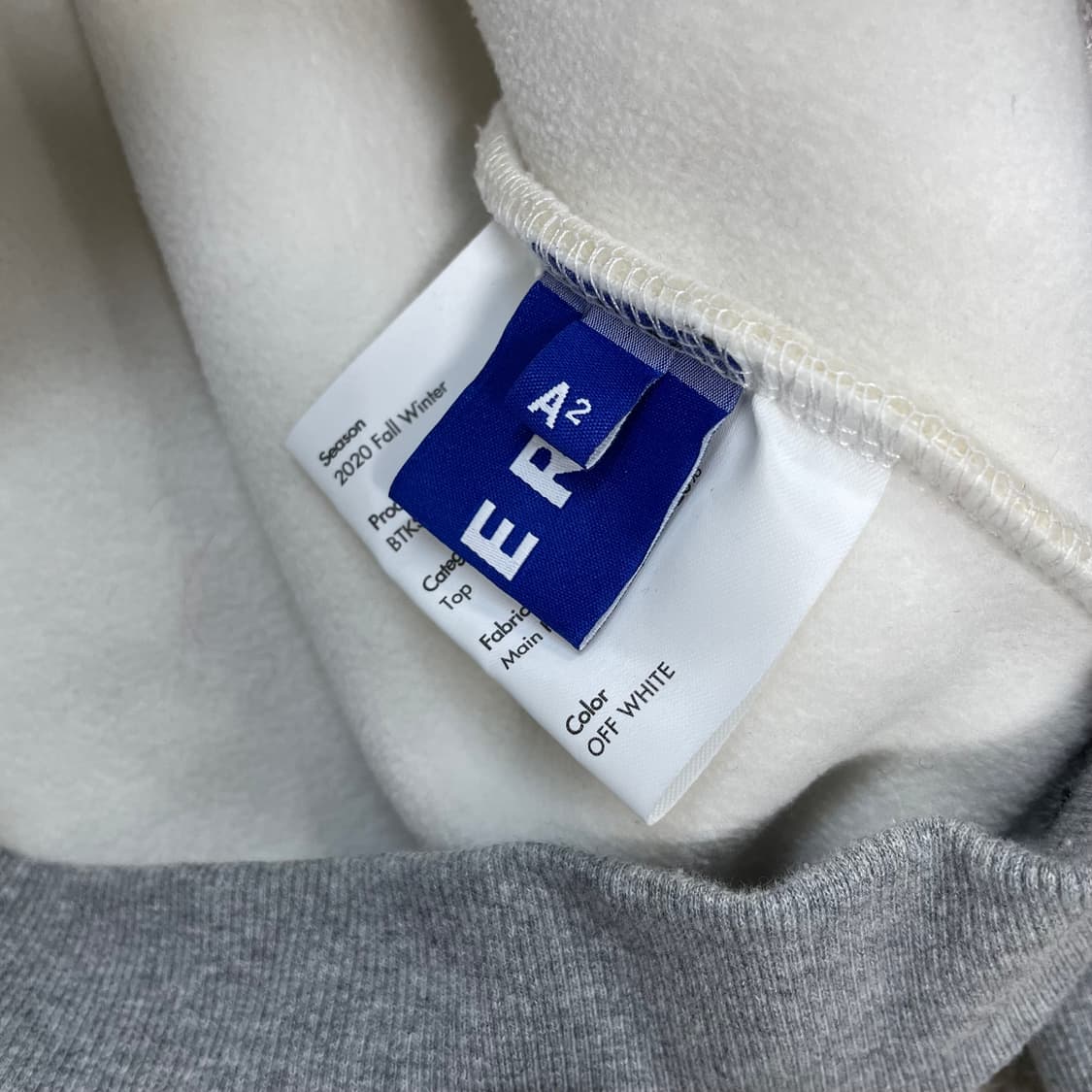 아더에러 20fw 오버사이즈 후리스 자켓 아이보리 상품이미지5