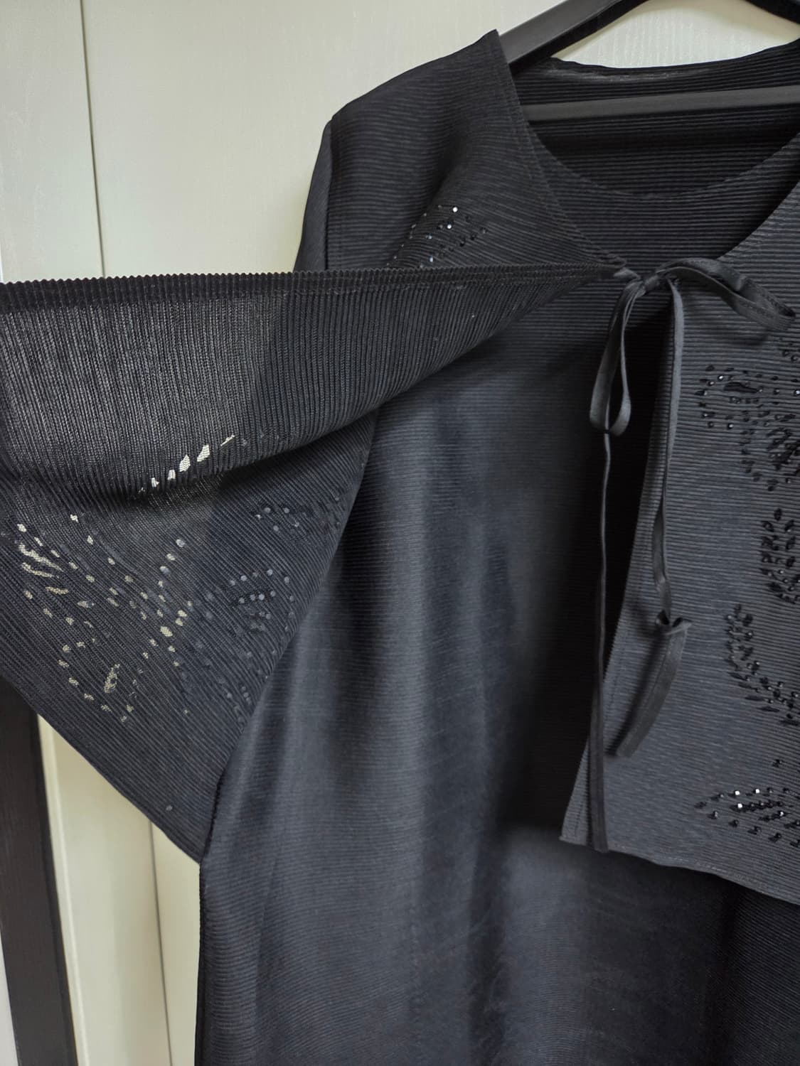 플리츠 원피스 가디건 비즈장식 디테일 상품이미지3