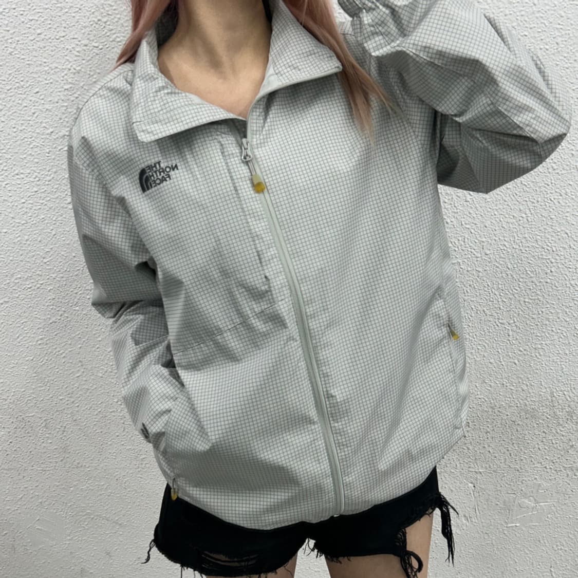 노스페이스 그레이 체크 바람막이 L 상품이미지1