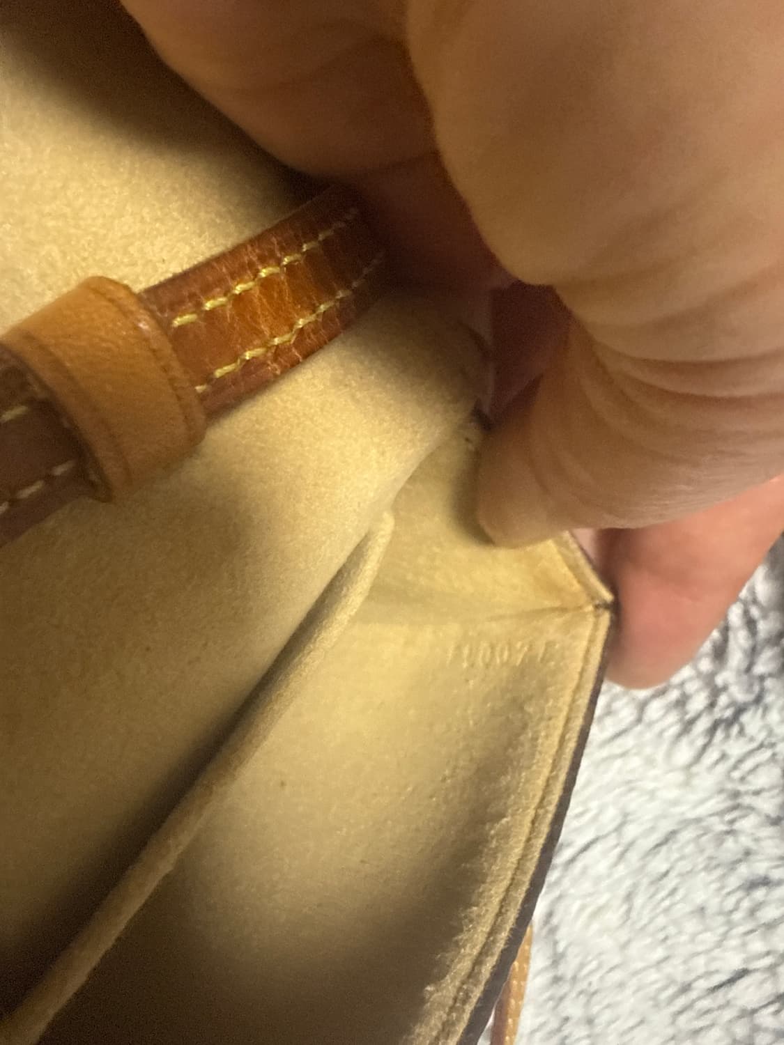 루이비통 포쉐트 트윈 PM숄더백 상품이미지4