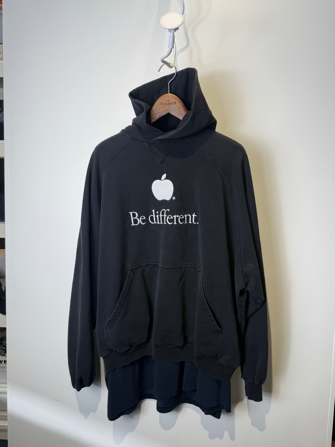 발렌시아가 애플 후드 (런웨이 버젼) 상품이미지1