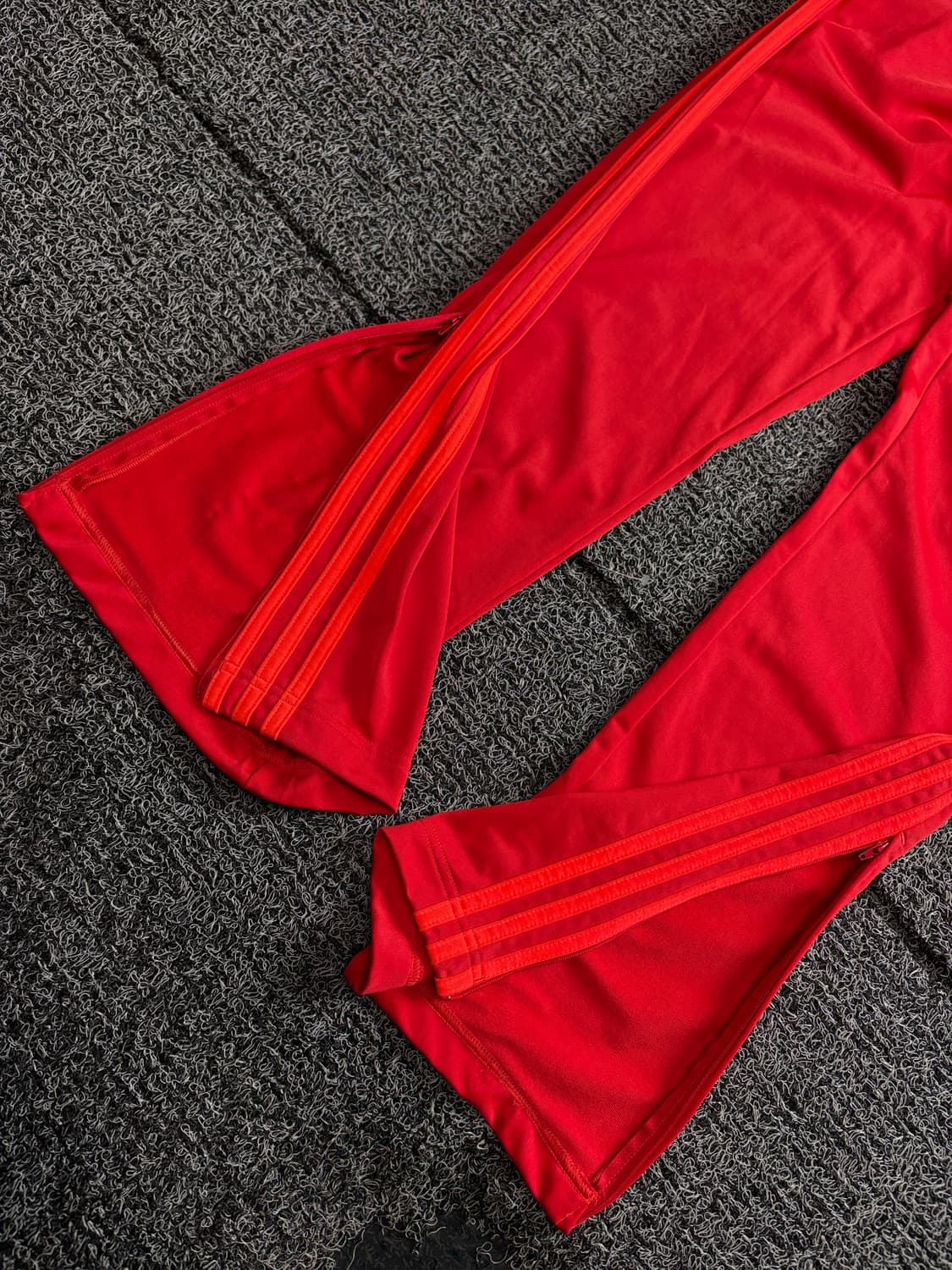 아디다스 파이어버드 와이드 핏 트랙 팬츠 3975 상품이미지3