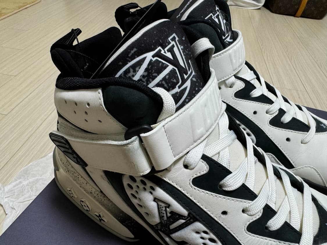 루이비통 LV 트레이너2 하이탑 8 1/2 사이즈 실측 280 상품이미지5