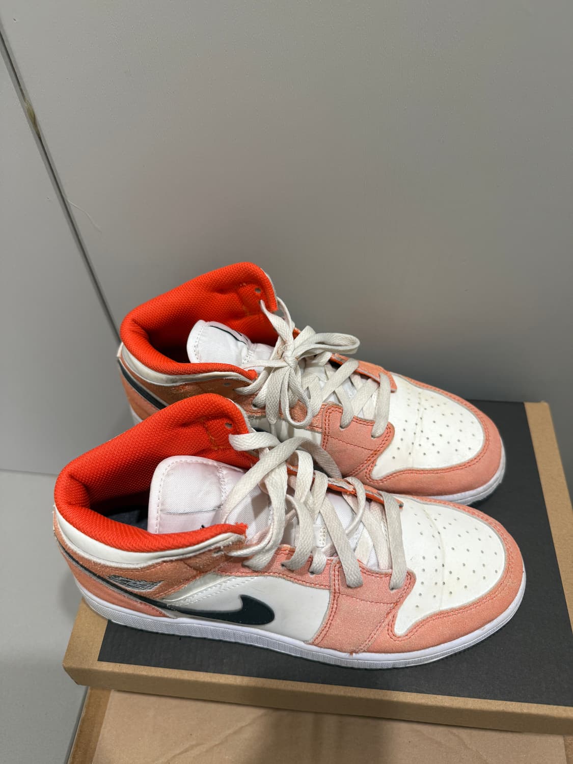 나이키 에어 조던 1 미드 SE 팀 오렌지 블랙 40/250 상품이미지3