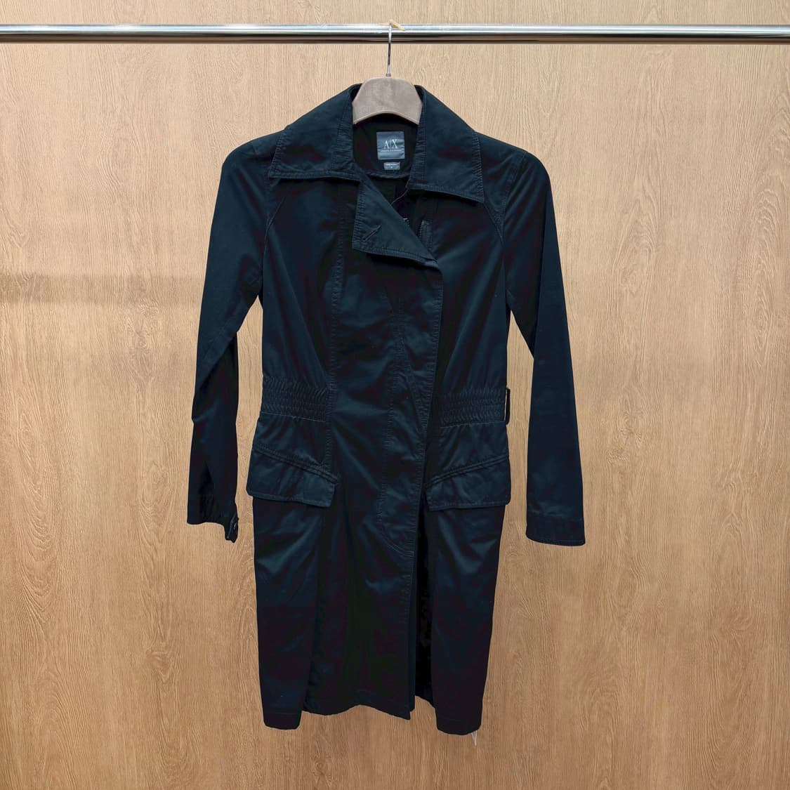 아르마니 익스체인지 코트 랩 버튼업 셔링 밴딩 디테일 슬림핏 블랙 상품이미지2