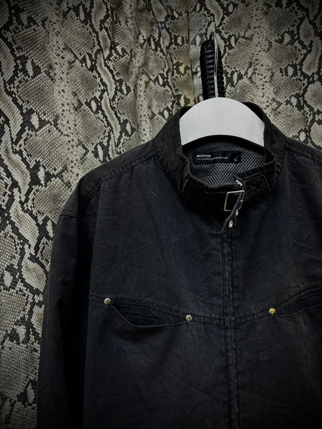 [Moderm Chic] NeckBuckle Studded Black J 상품이미지7