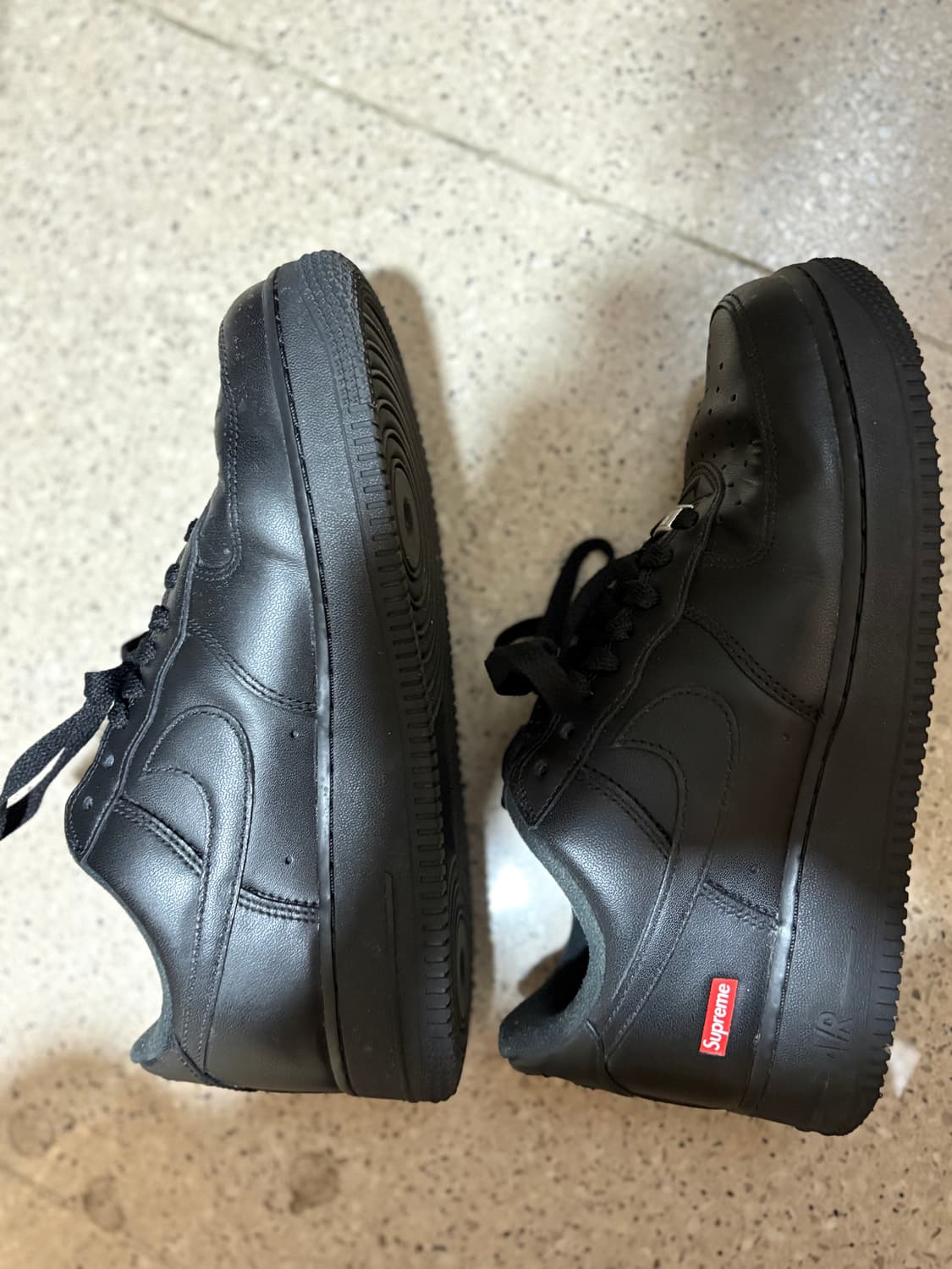 [255] 나이키 x 슈프림 에어포스 1 로우 블랙 255 상품이미지4