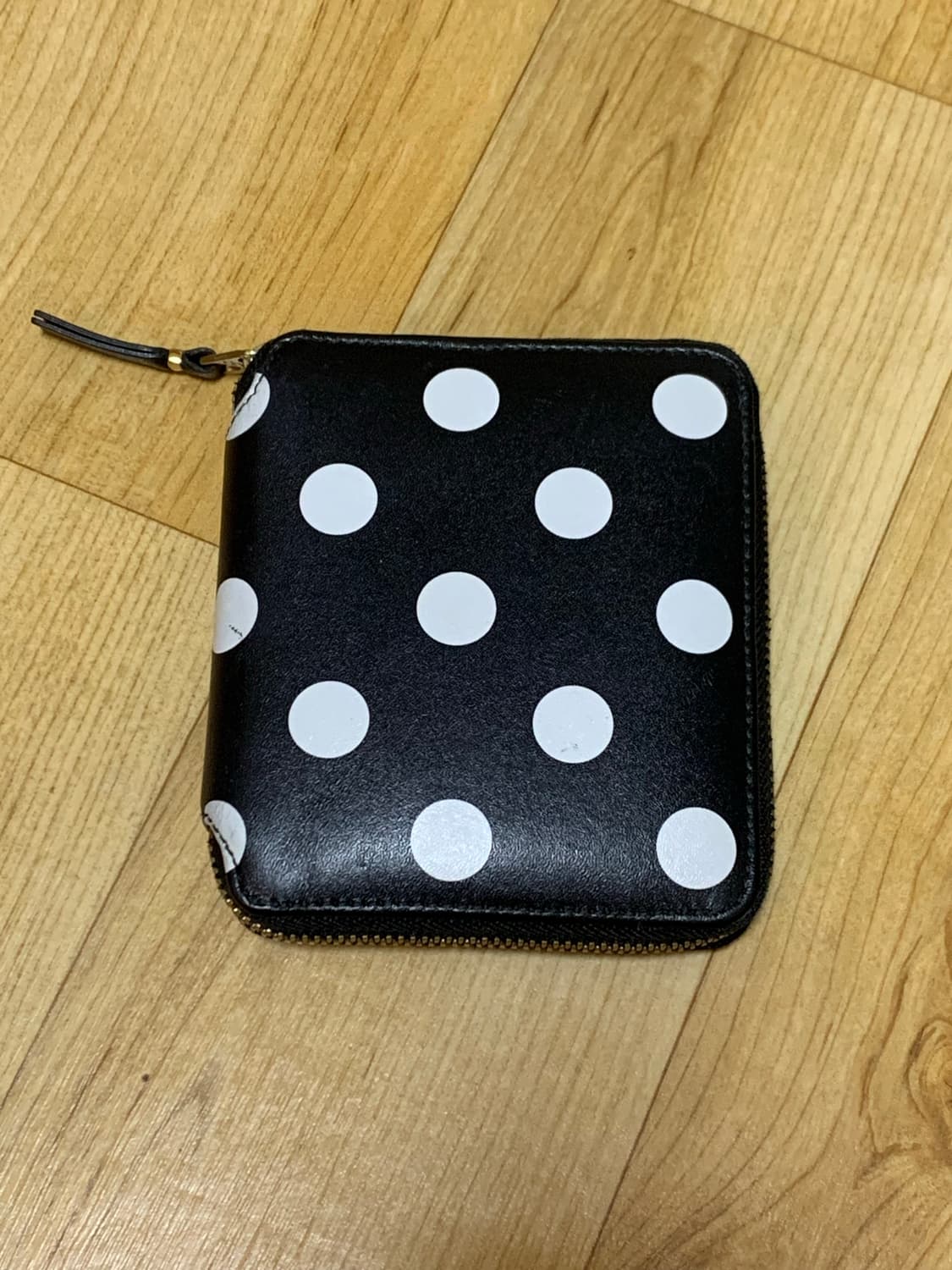 꼼데가르송 라운드 폴카 도트 프린트 지퍼 반지갑 상품이미지3