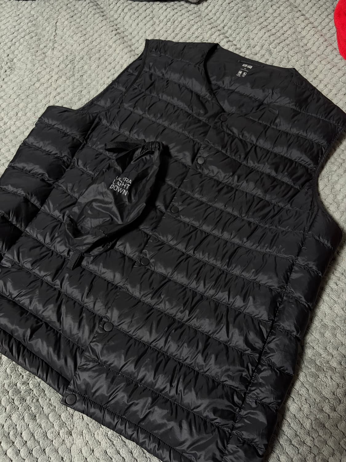 유니클로 울트라 라이트 다운 경량조끼 상품이미지1