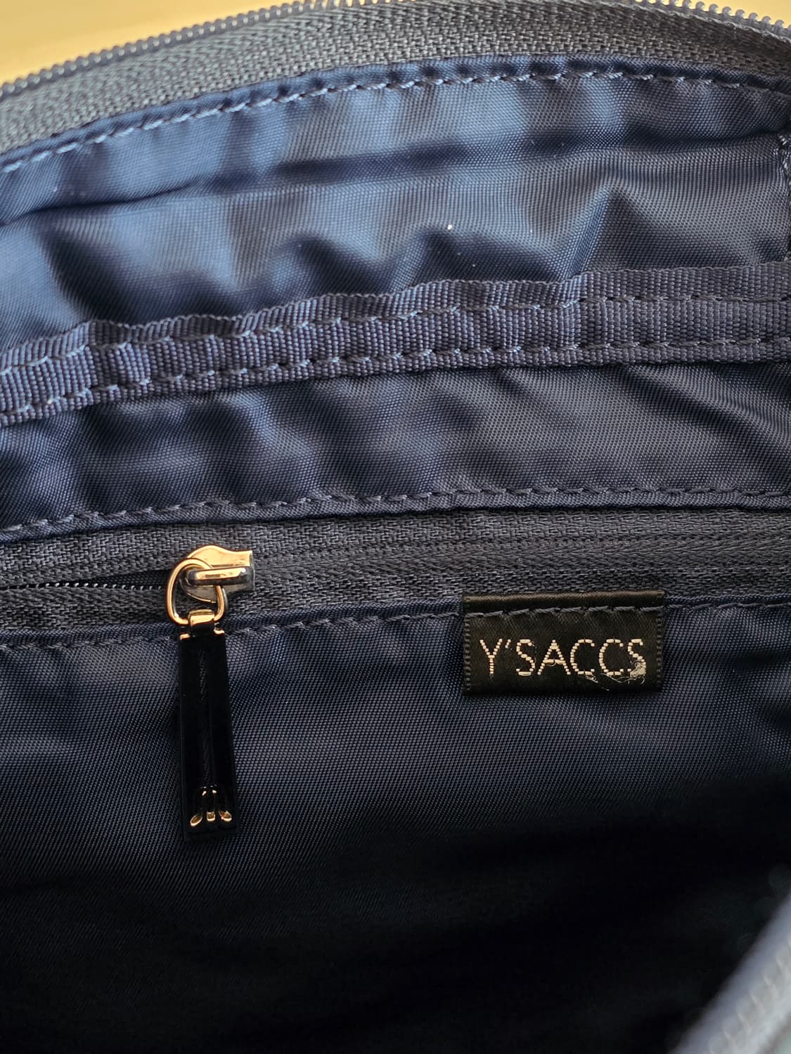 요지야마모토 Y'saccs 테이프 로고 크로스백 상품이미지7