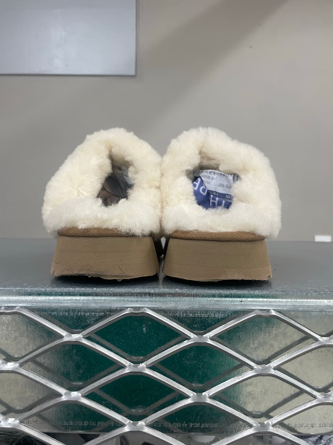 어그 디스케트 슬리퍼 체스트넛 240 상품이미지3