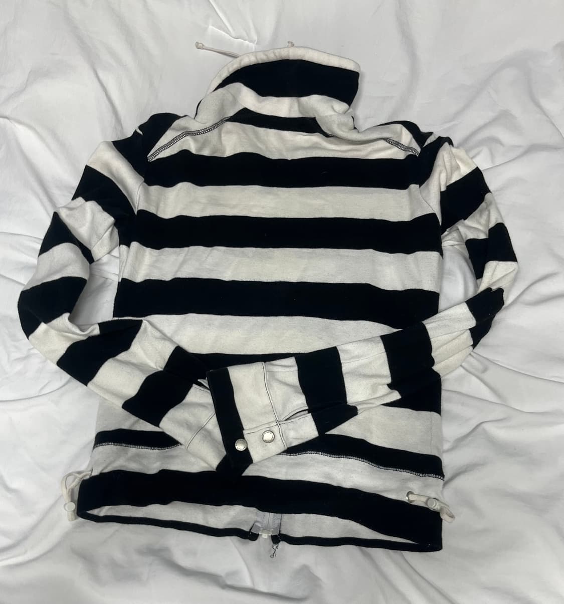 버버리 블루라벨 단가라 넥워머 집업 상품이미지3