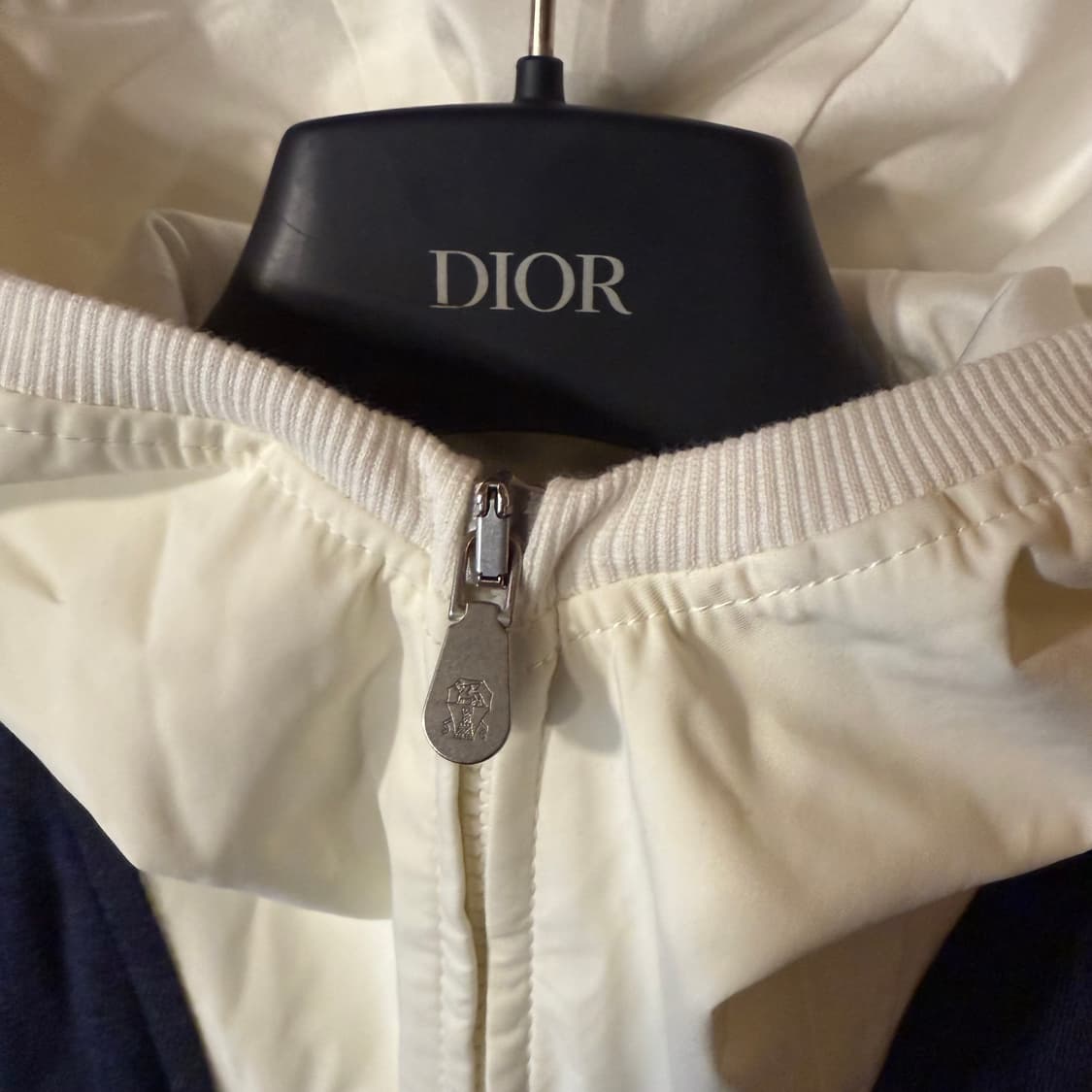 브루넬로 쿠치넬리 패딩 조끼(베스트) 새상품 판매 합니다.  상품이미지5