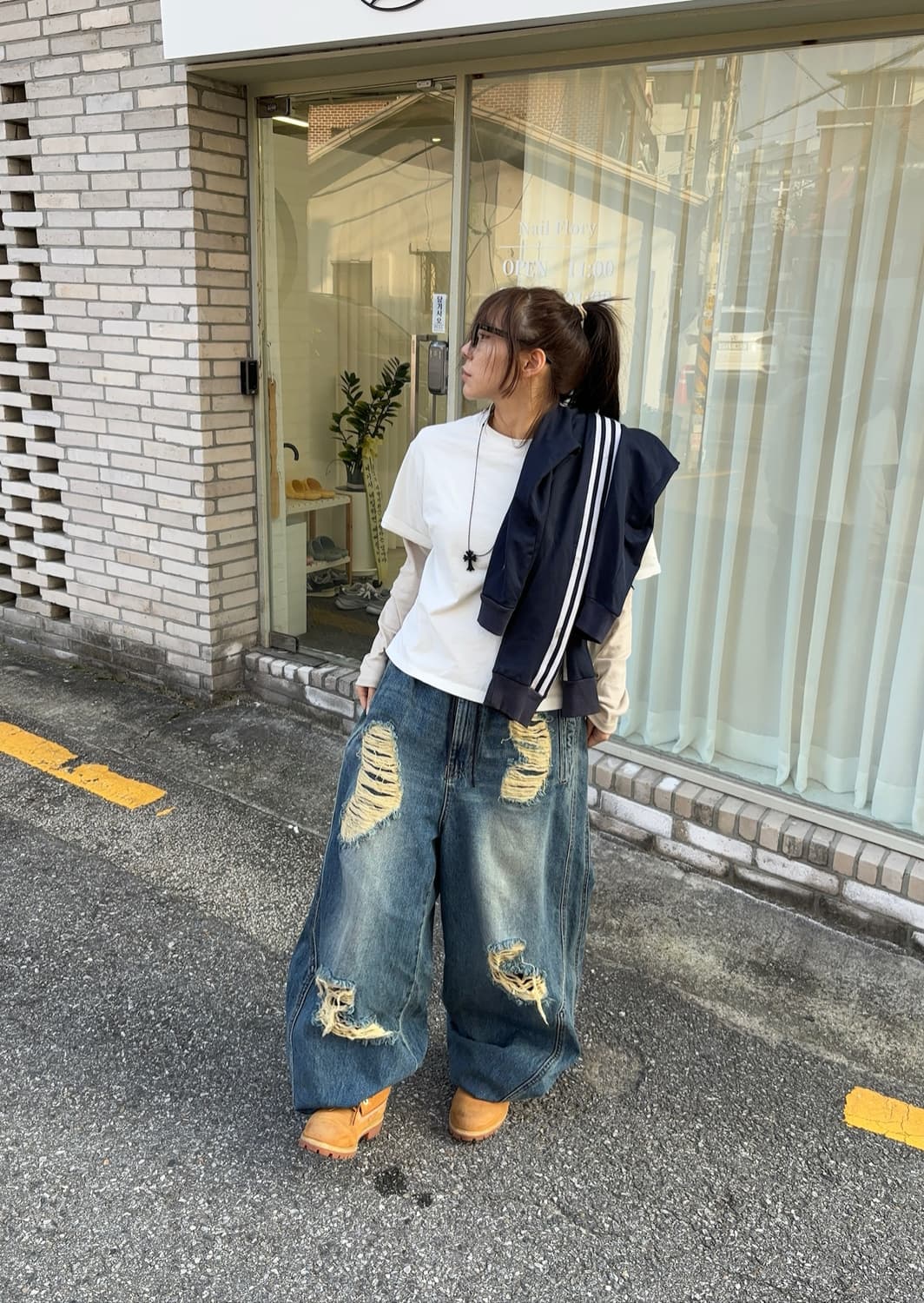 Juun.J 디스트로이드 데님 와이드팬츠 48 상품이미지4