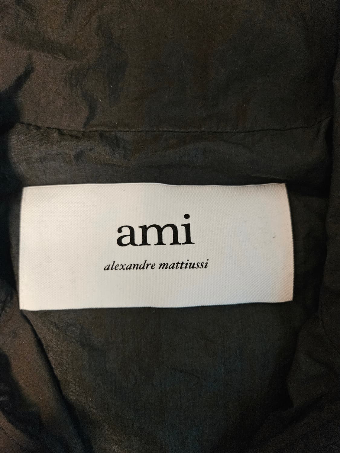 아미(ami) 바람막이 블랙 색상 M 사이즈 판매합니다(최종가) 상품이미지3