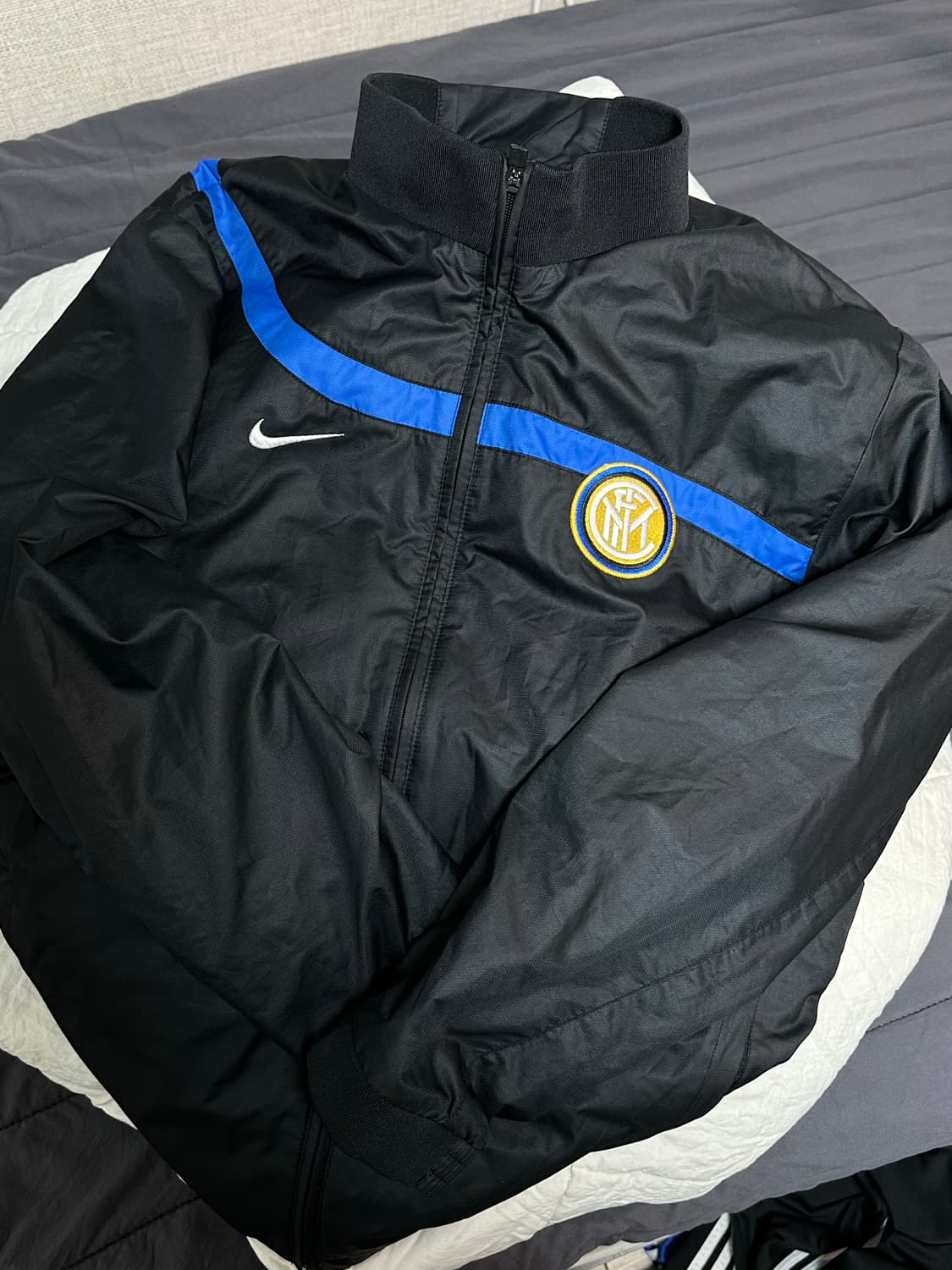 나이키 인터밀란 인테르 바람막이 라지 상품이미지1