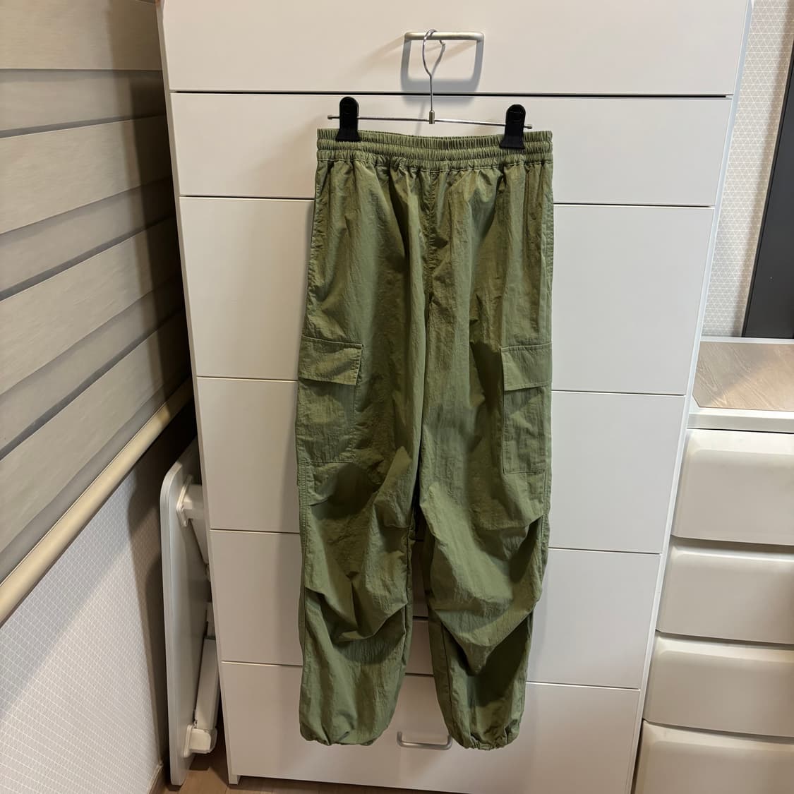 LaKole 올리브색 카고 바지 상품이미지1