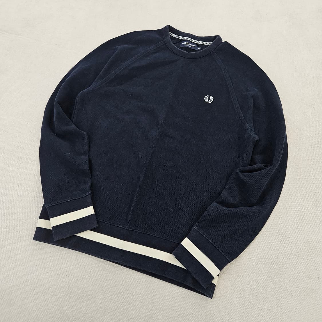 [M] 프레드페리 월계수로고 크루넥 맨투맨 0114YH1 상품이미지1