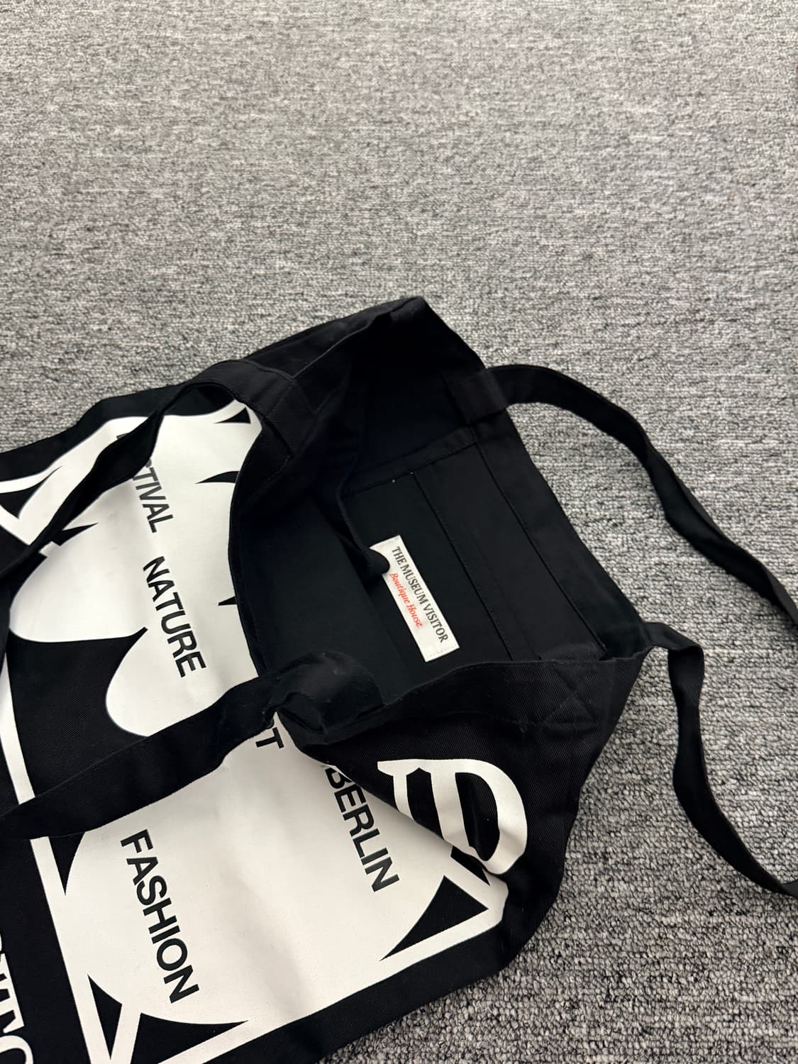 더 뮤지엄 비지터 / 에코백 상품이미지3