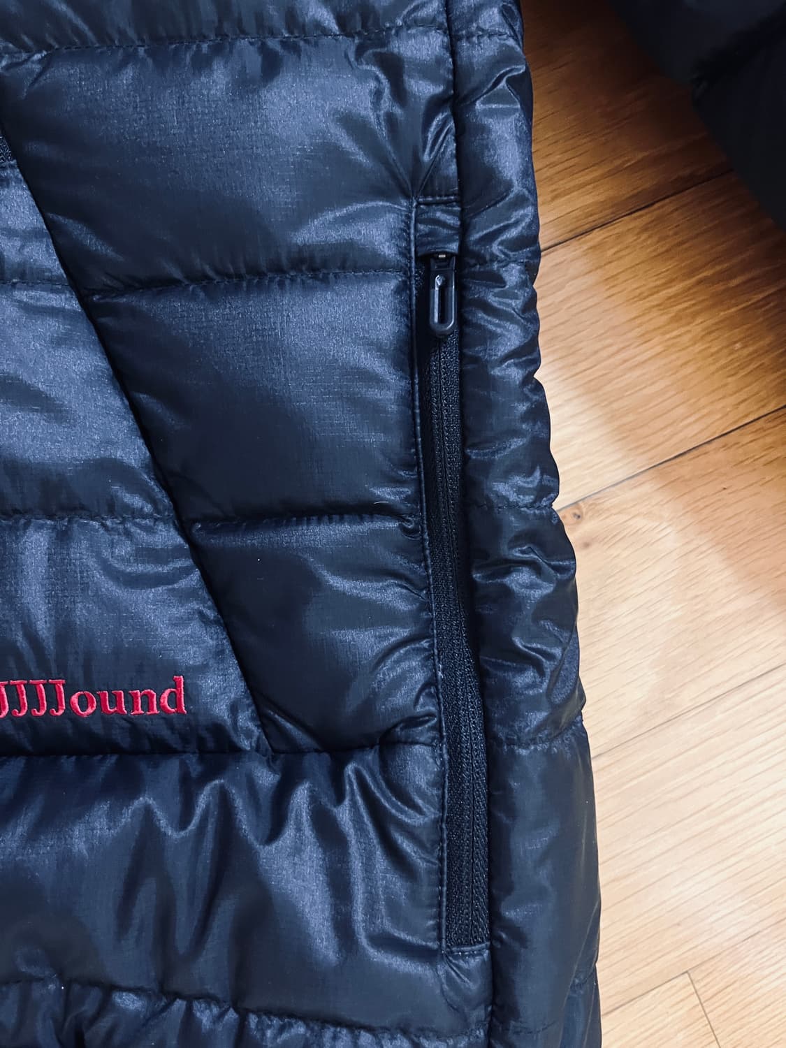 데상트 얼터레인 x JJJ자운드 다운 자켓 블랙 차콜 사이즈 L 판매 상품이미지6