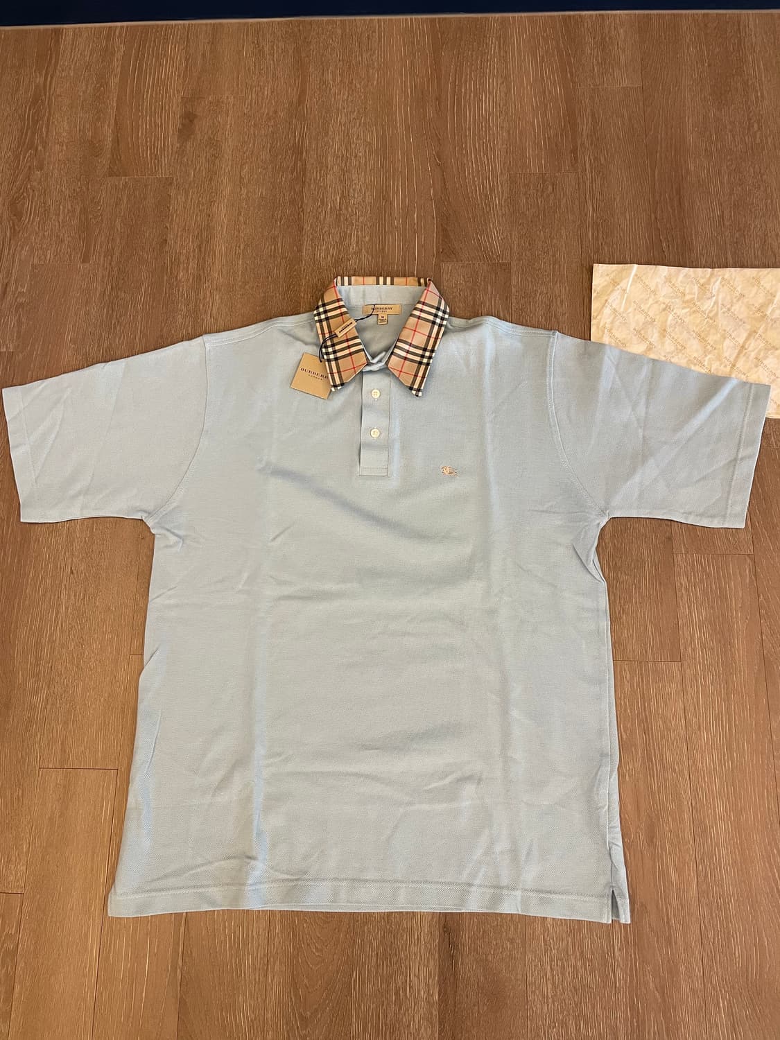 버버리 카라티 맨즈 M 새상품 상품이미지1