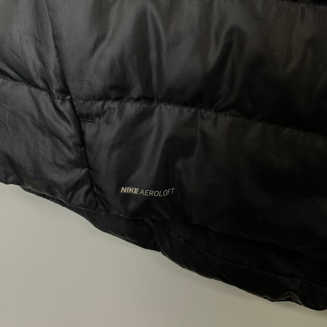나이키 에어로로프트 블랙 하프 경량 패딩 상품이미지5