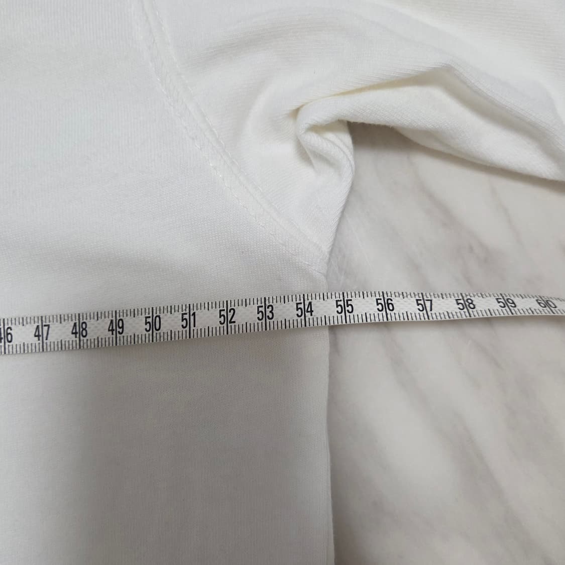 나이키 그래픽 화이트 반팔티  상품이미지9