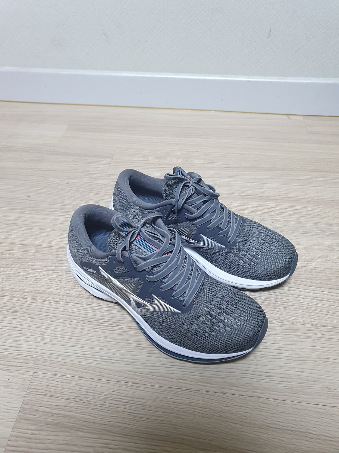 미즈노 웨이브 인스파이어 17 운동화 260 상품이미지2