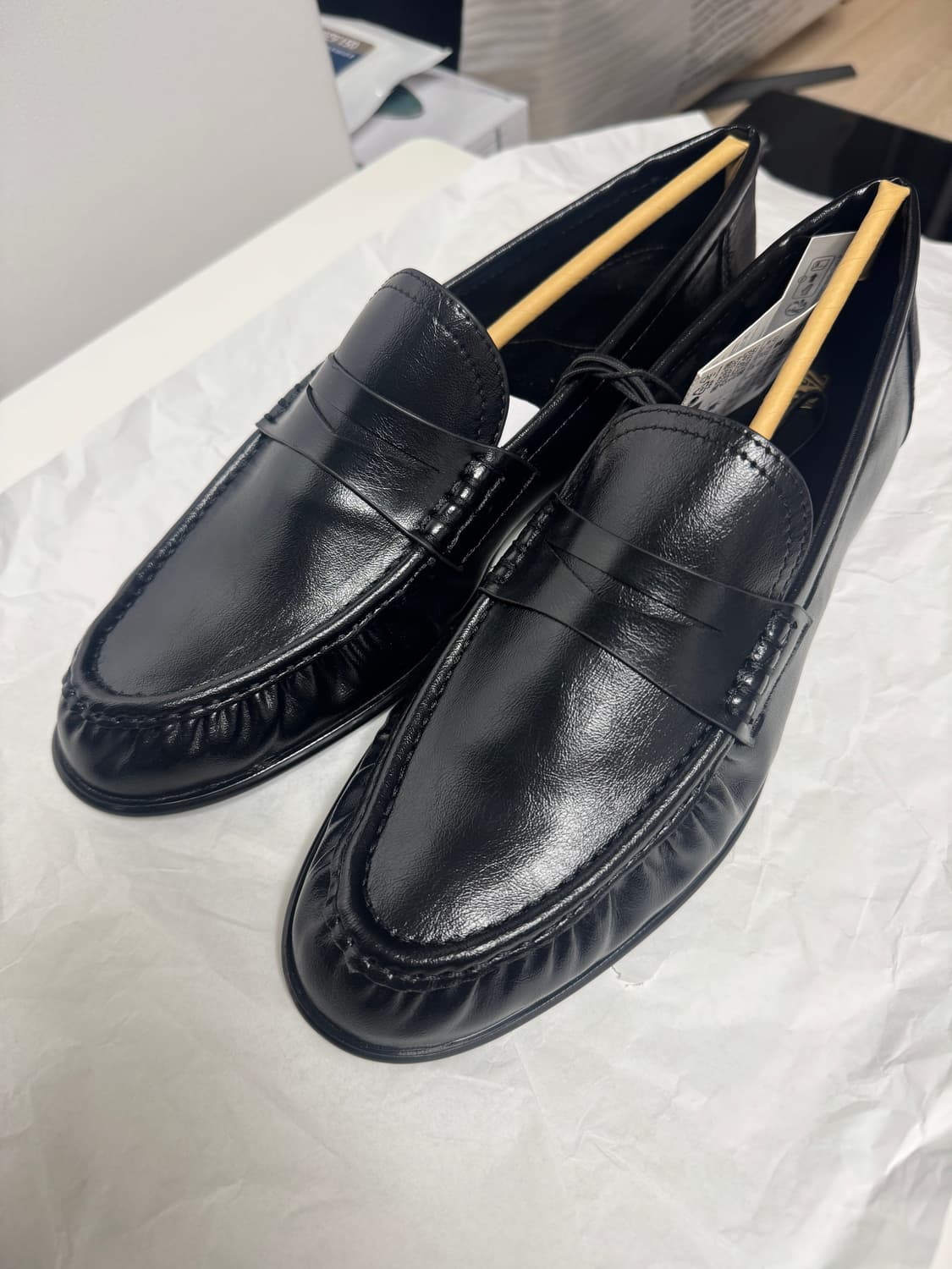 (275)자라 더로우 소프트 개더드 로퍼 블랙 상품이미지1