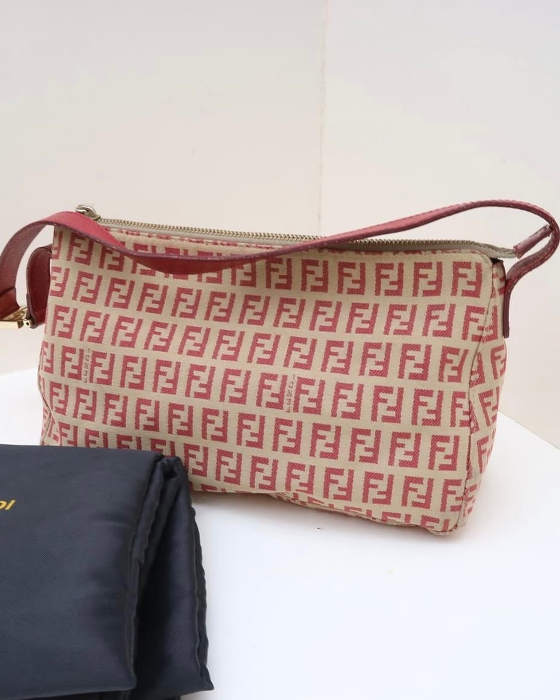 FENDI 펜디 mini pouch bag  상품이미지1