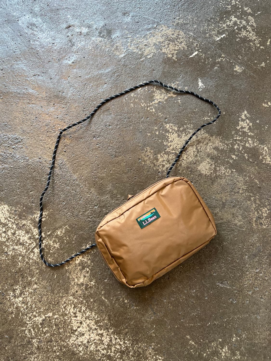 LLBean 엘엘빈 미니 크로스백 상품이미지1