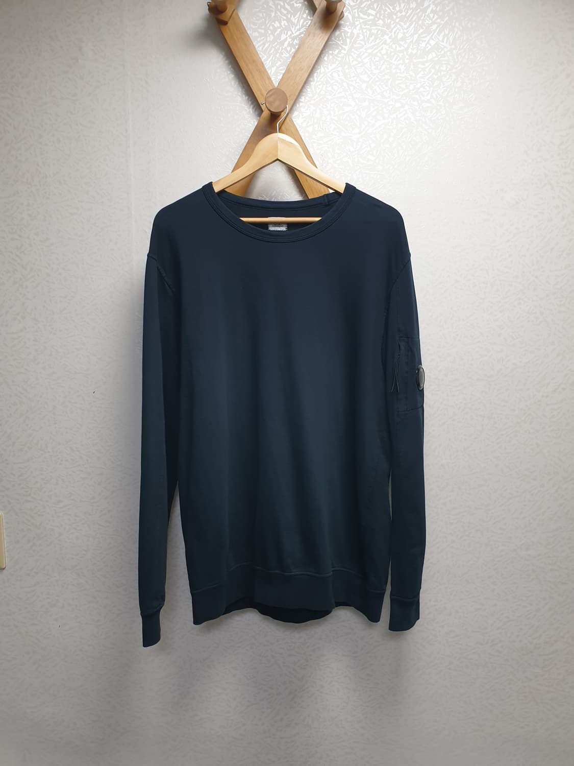 [xxl/정품] cp컴퍼니 렌즈와펜 맨투맨 블랙 상품이미지1