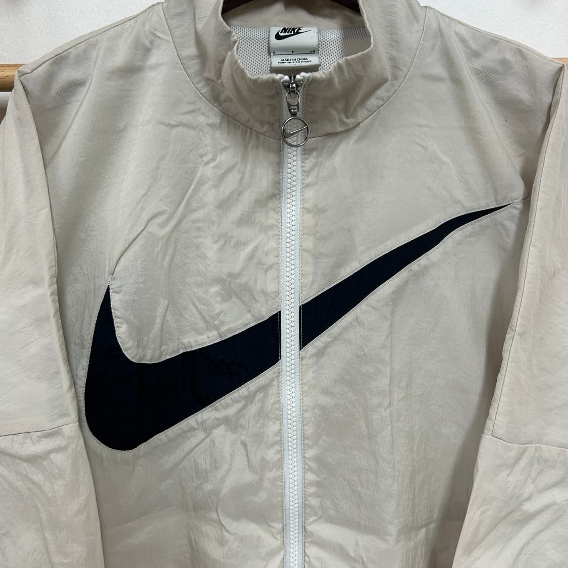 나이키 빅스우시 우븐 바람막이 자켓 상품이미지4