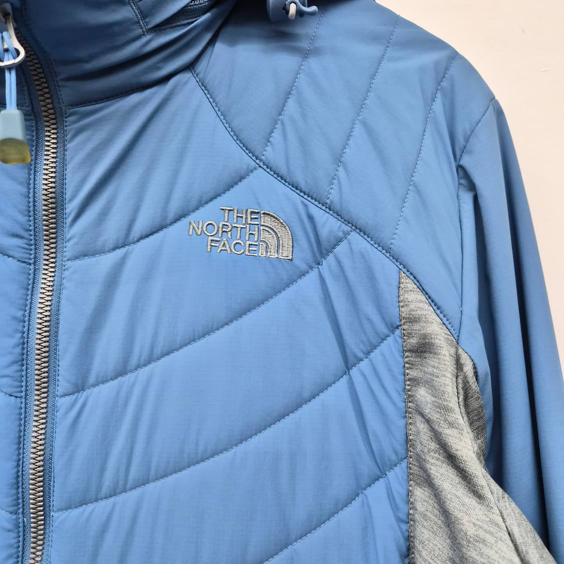 노스페이스 경량 패딩 자켓 블루 여성 L 상품이미지3