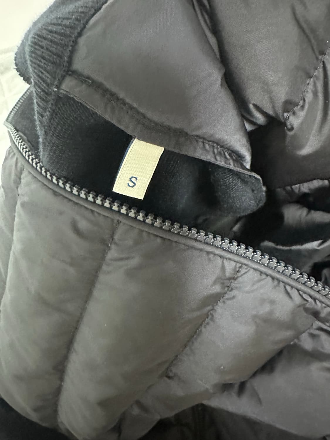 몽클레어 니트패딩 s사이즈 네이비 상품이미지4