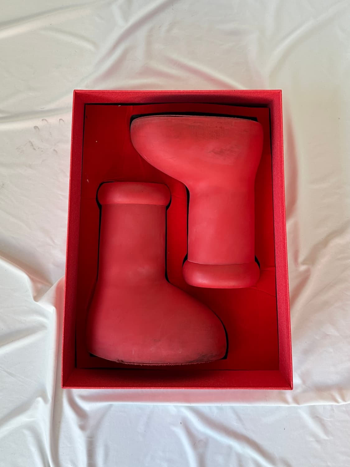MSCHF Big Red Boots 상품이미지6