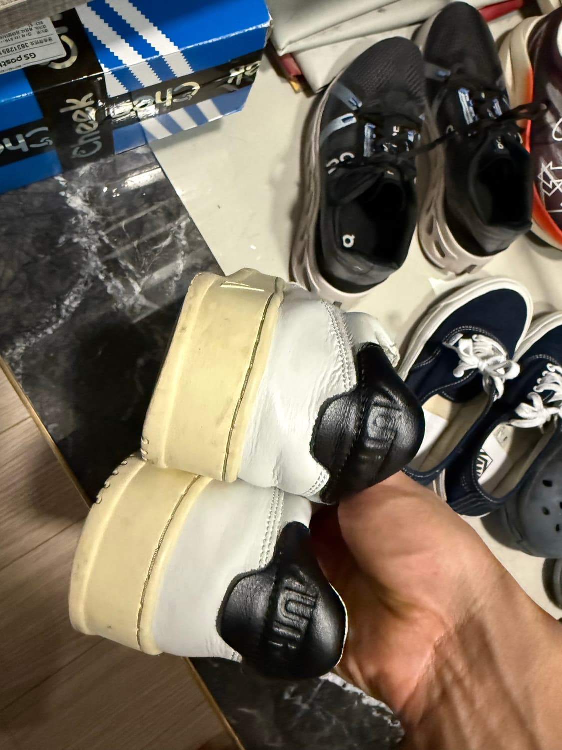 오트리 42사이즈 상품이미지4