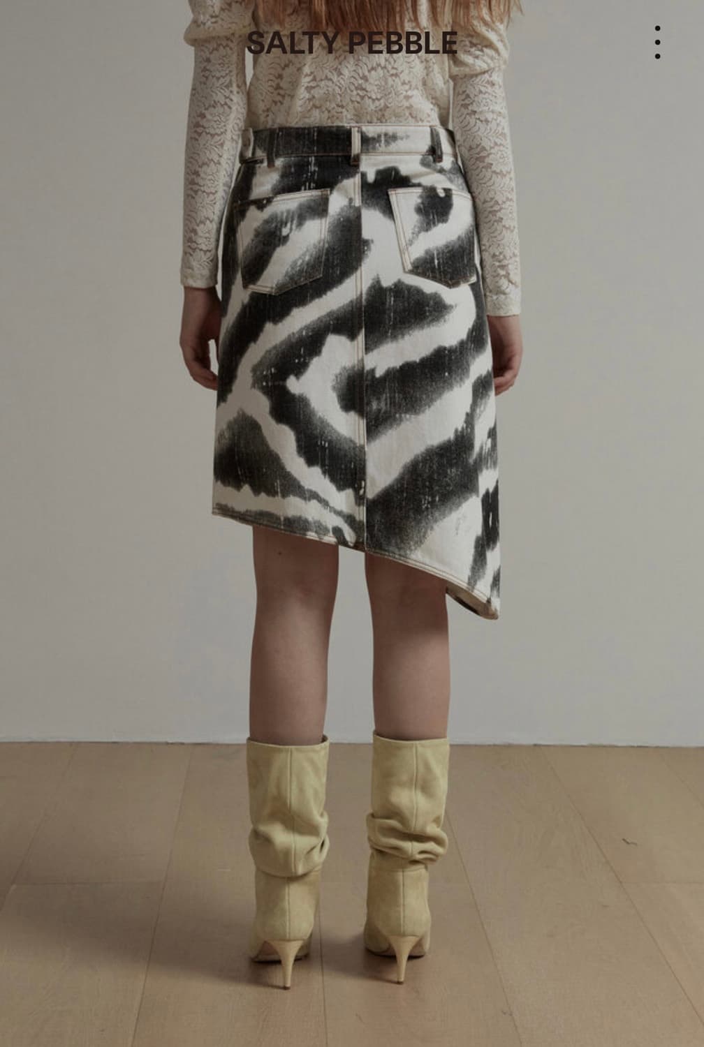 솔티페블 ZEBRA PRINTING DENIM SKIRT [BLACK] 상품이미지3