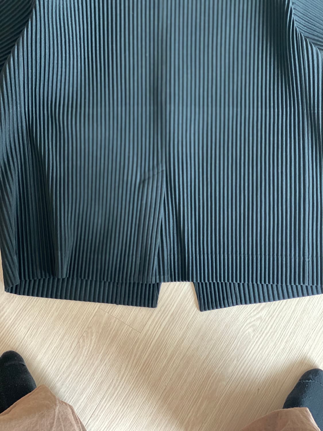 옴므플리세 블랙 칼라리스 자켓 상품이미지3