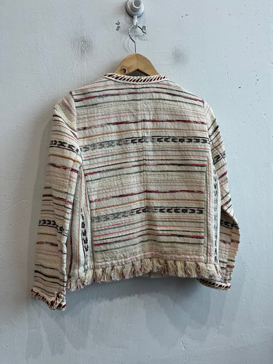 써스데이아일랜드 트위드 집업 숏 자켓 상품이미지4