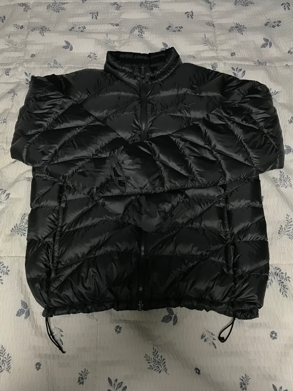 미즈노 경량패딩 차콜 상품이미지2