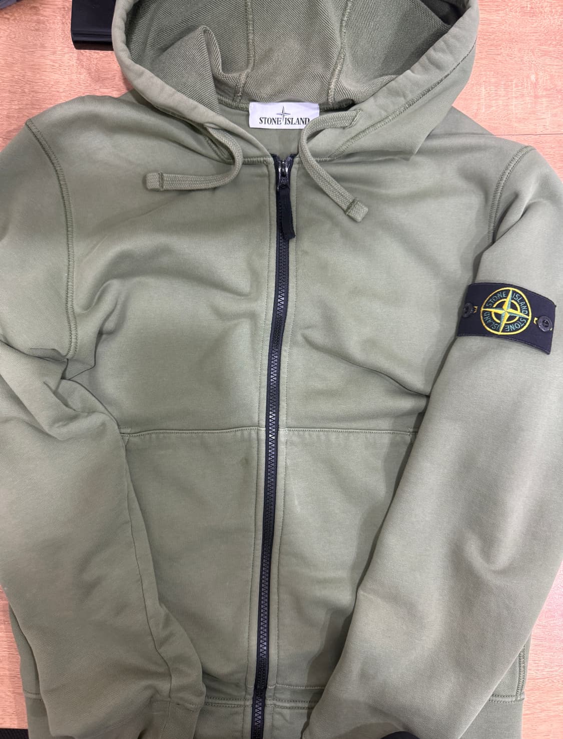 스톤아일랜드 후드집업 올리브 그린 M 상품이미지2