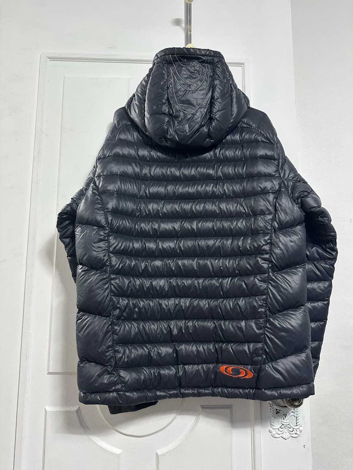 살로몬 경량패딩 상품이미지2