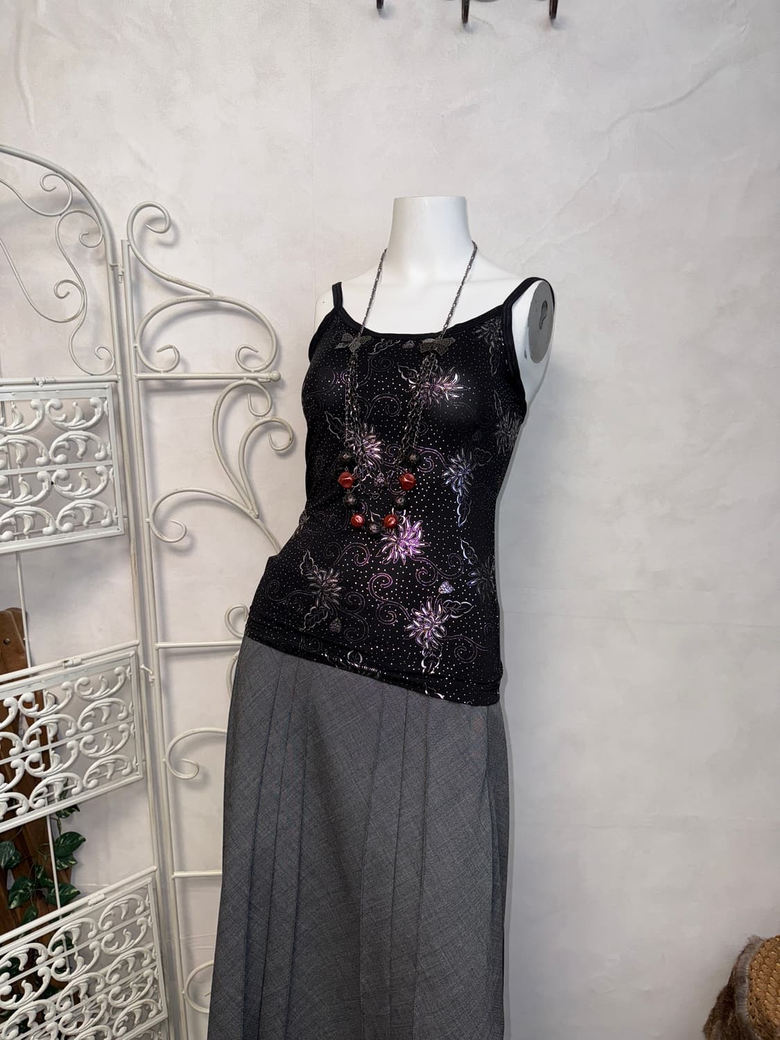 Black metal silver oriental floral 슬리브리스 상품이미지4
