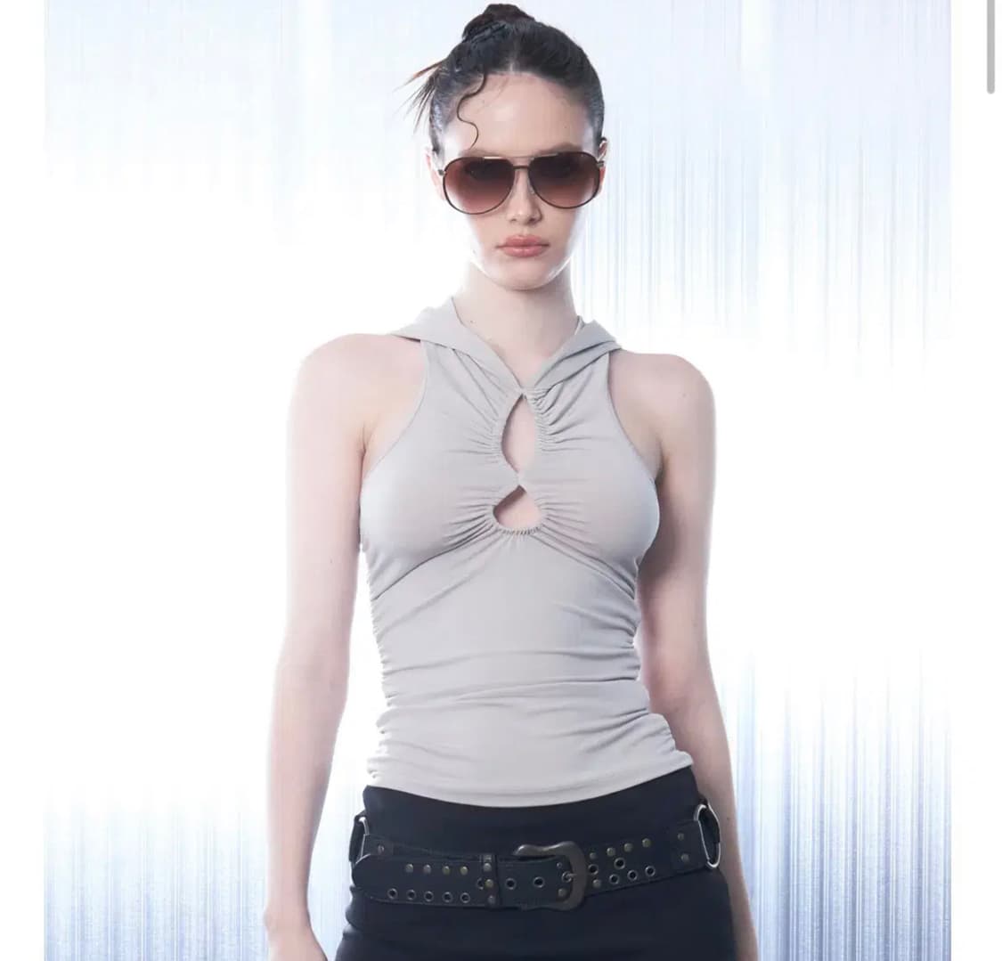 힐다 홀 슬리브리스 후디 베이지 상품이미지1