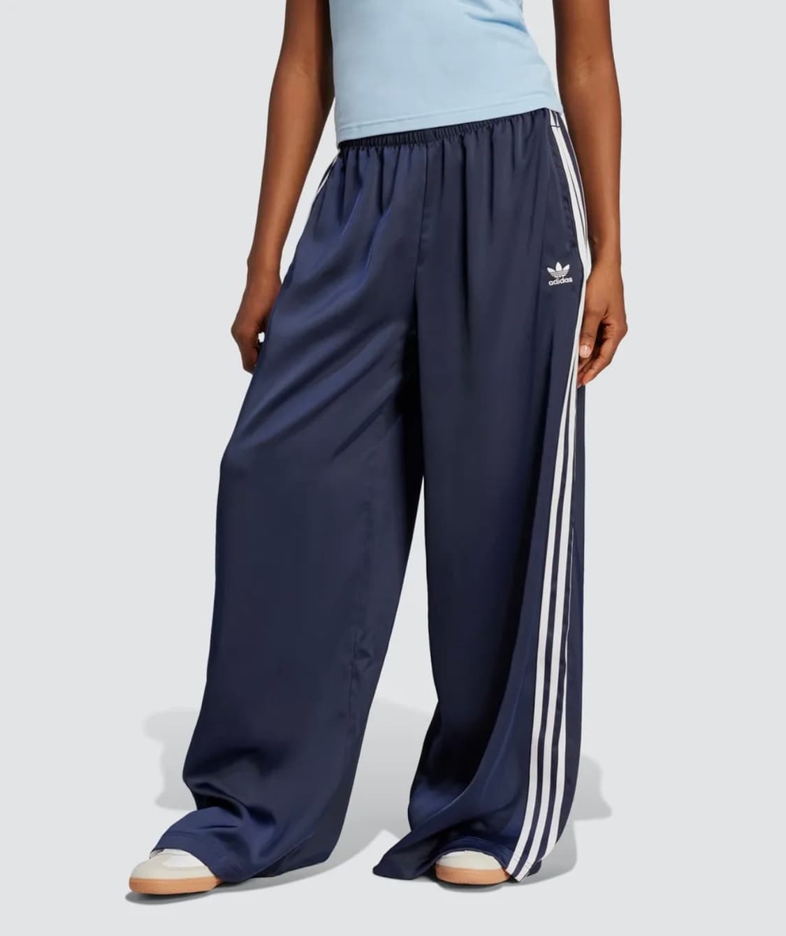 아디다스 여성용 와이드 팬츠입니다 상품이미지1