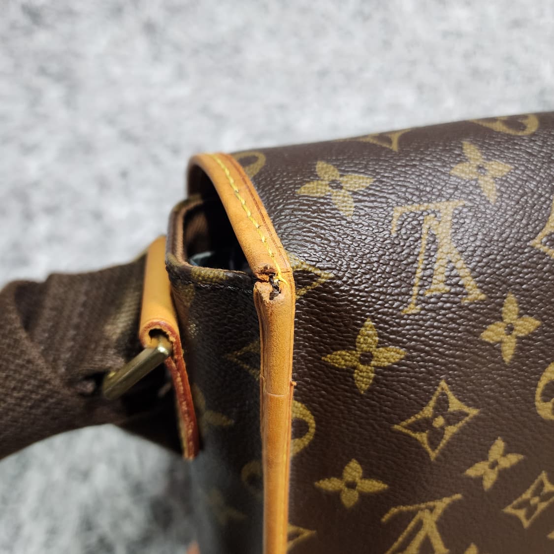 루이비통 모노그램 보스포어 메신저 크로스백 PM 상품이미지6