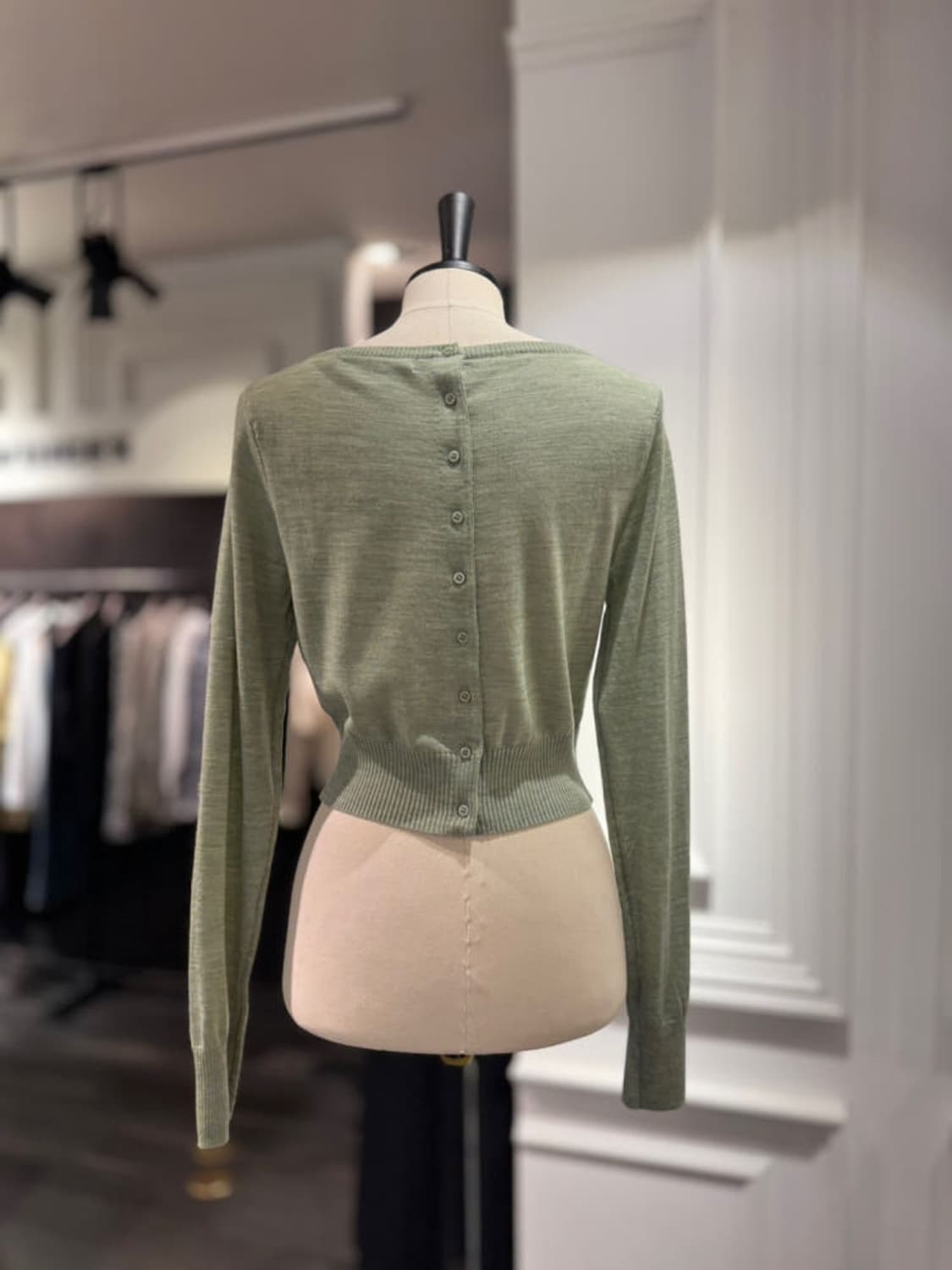 보브 vov 보트넥 크롭 니트 풀오버 상품이미지4