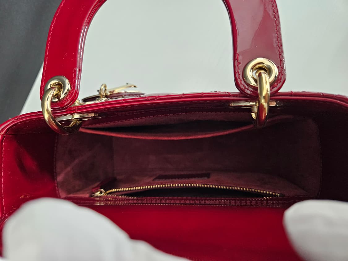디올 레이디백 미니 체리 레드 (S급 새상품급) 영수증 포함 풀구성 상품이미지6